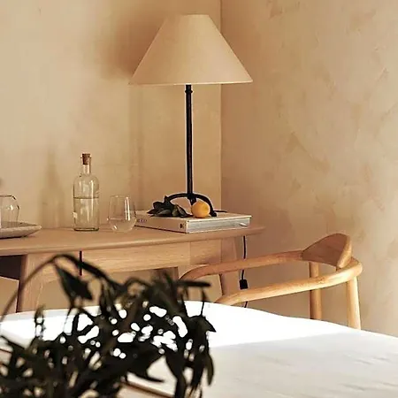 Lo͝or Luxury Retreat