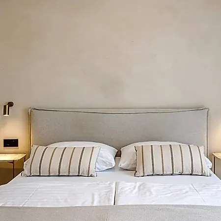 Lo͝or Luxury Retreat 4* Спліт